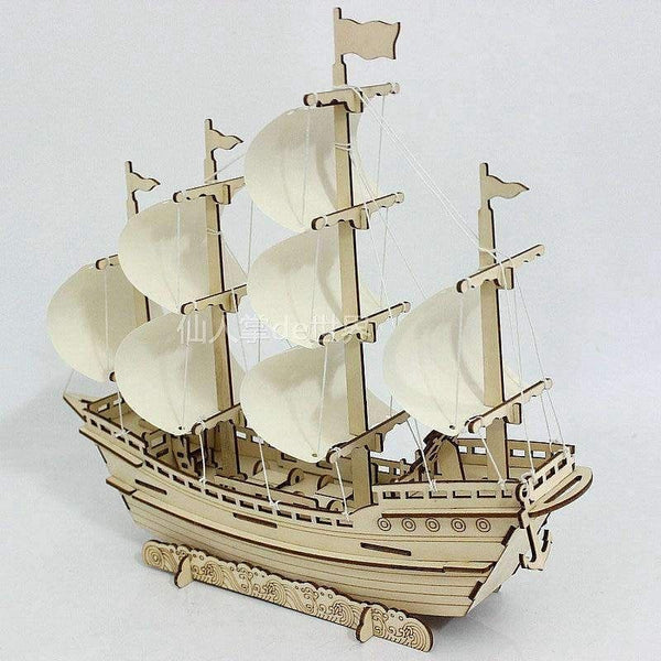 https://www.refuge-du-pirate.com/cdn/shop/products/maquette-bateau-pirate-bois-a-monter-arriere_600x.jpg?v=1595826670